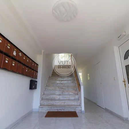 Costero Ubicado En Sardineiro Apartamento